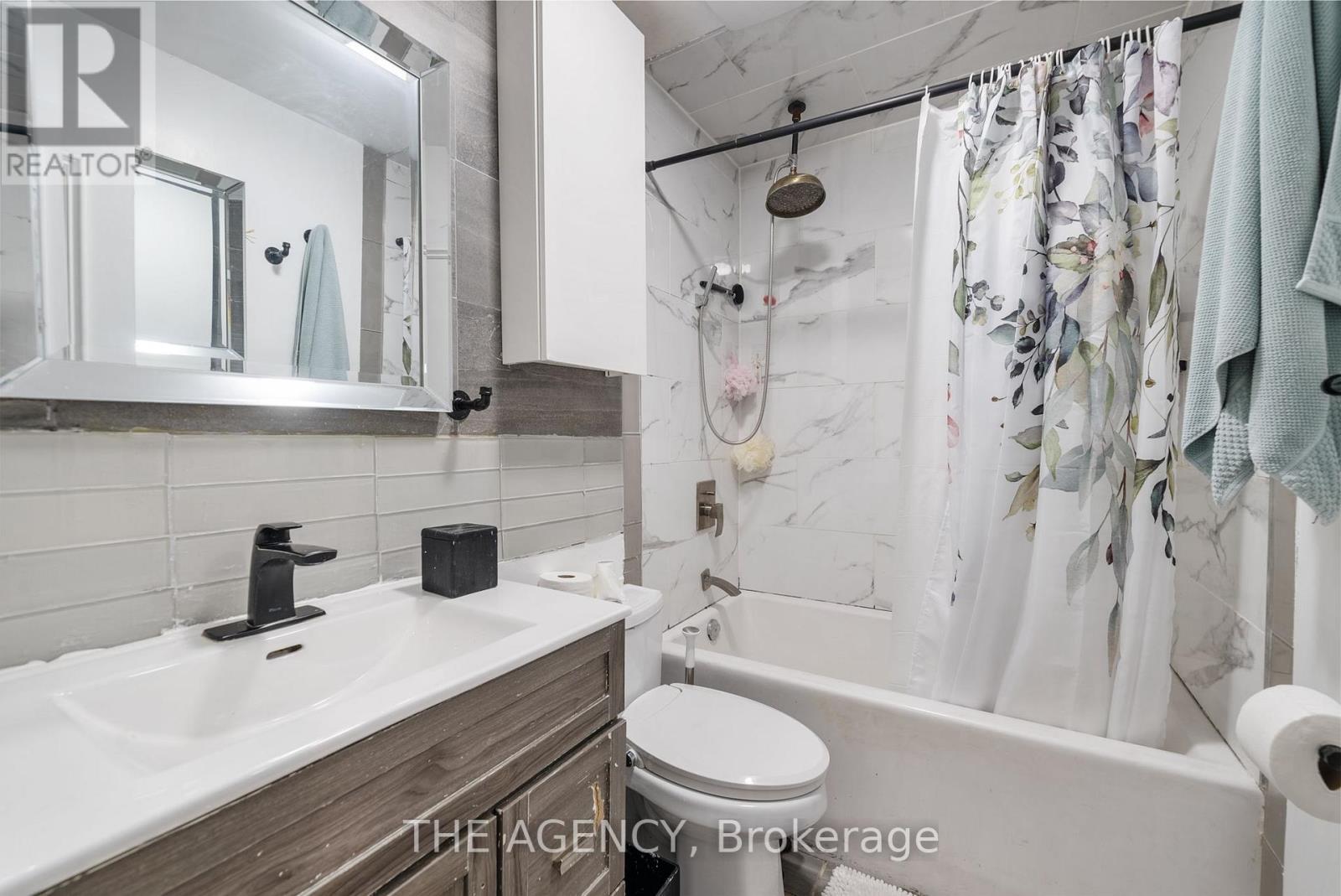 31 Rose Avenue, Toronto (Cabbagetown-South St. James Town), Ontario  M4X 1N7 - Photo 10 - C12229216