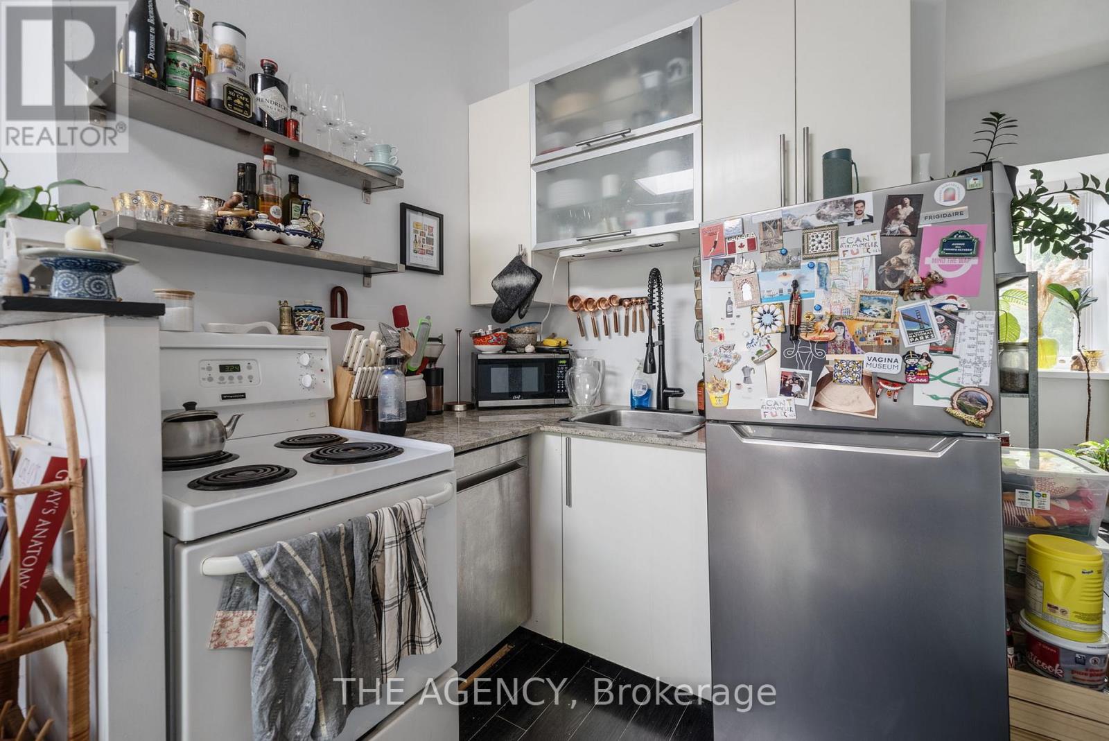 31 Rose Avenue, Toronto (Cabbagetown-South St. James Town), Ontario  M4X 1N7 - Photo 26 - C12229216