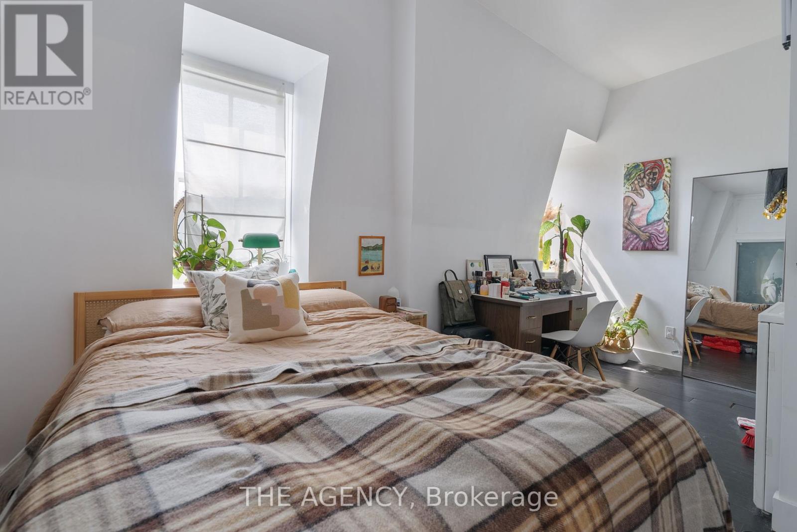 31 Rose Avenue, Toronto (Cabbagetown-South St. James Town), Ontario  M4X 1N7 - Photo 32 - C12229216