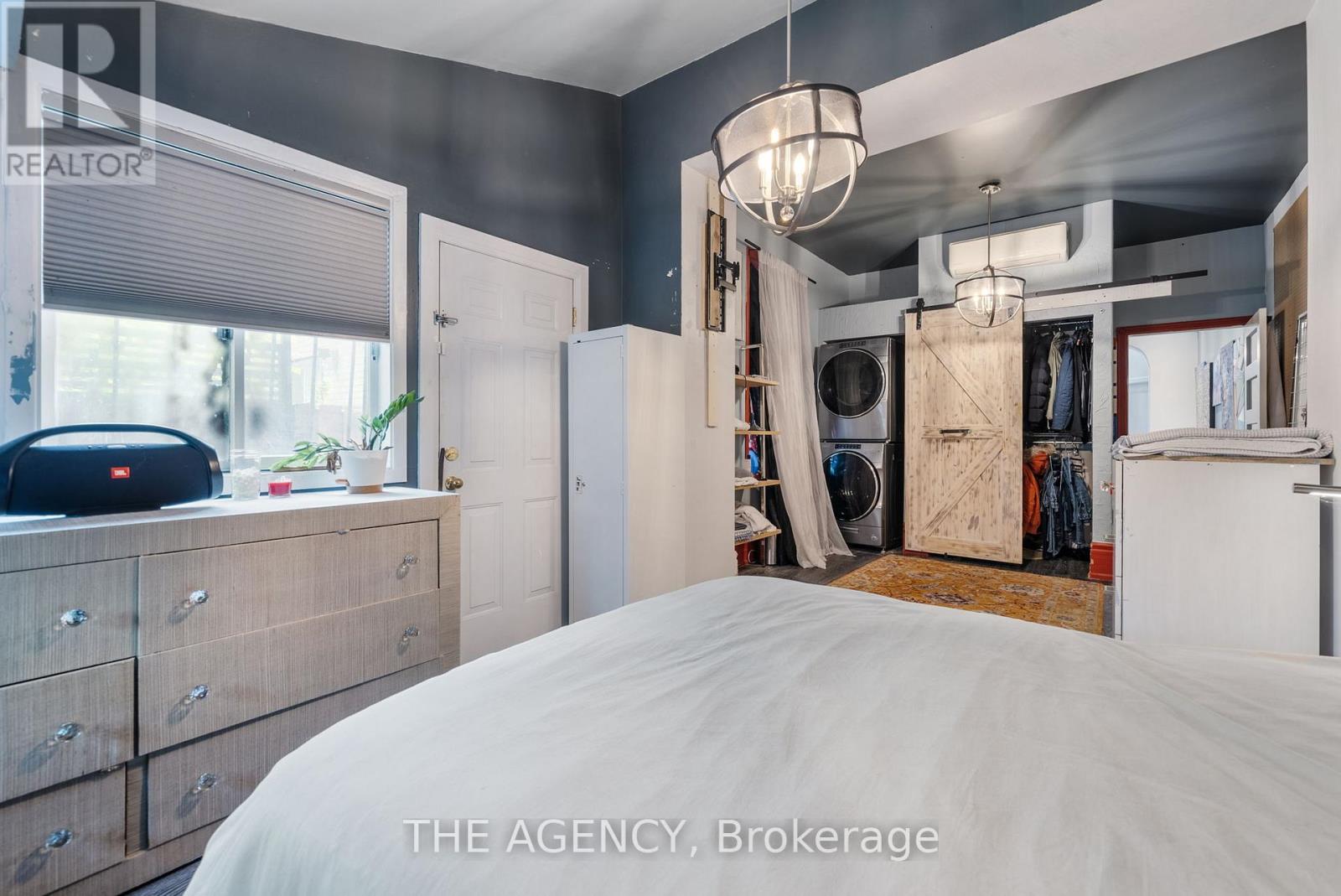 31 Rose Avenue, Toronto (Cabbagetown-South St. James Town), Ontario  M4X 1N7 - Photo 7 - C12229216
