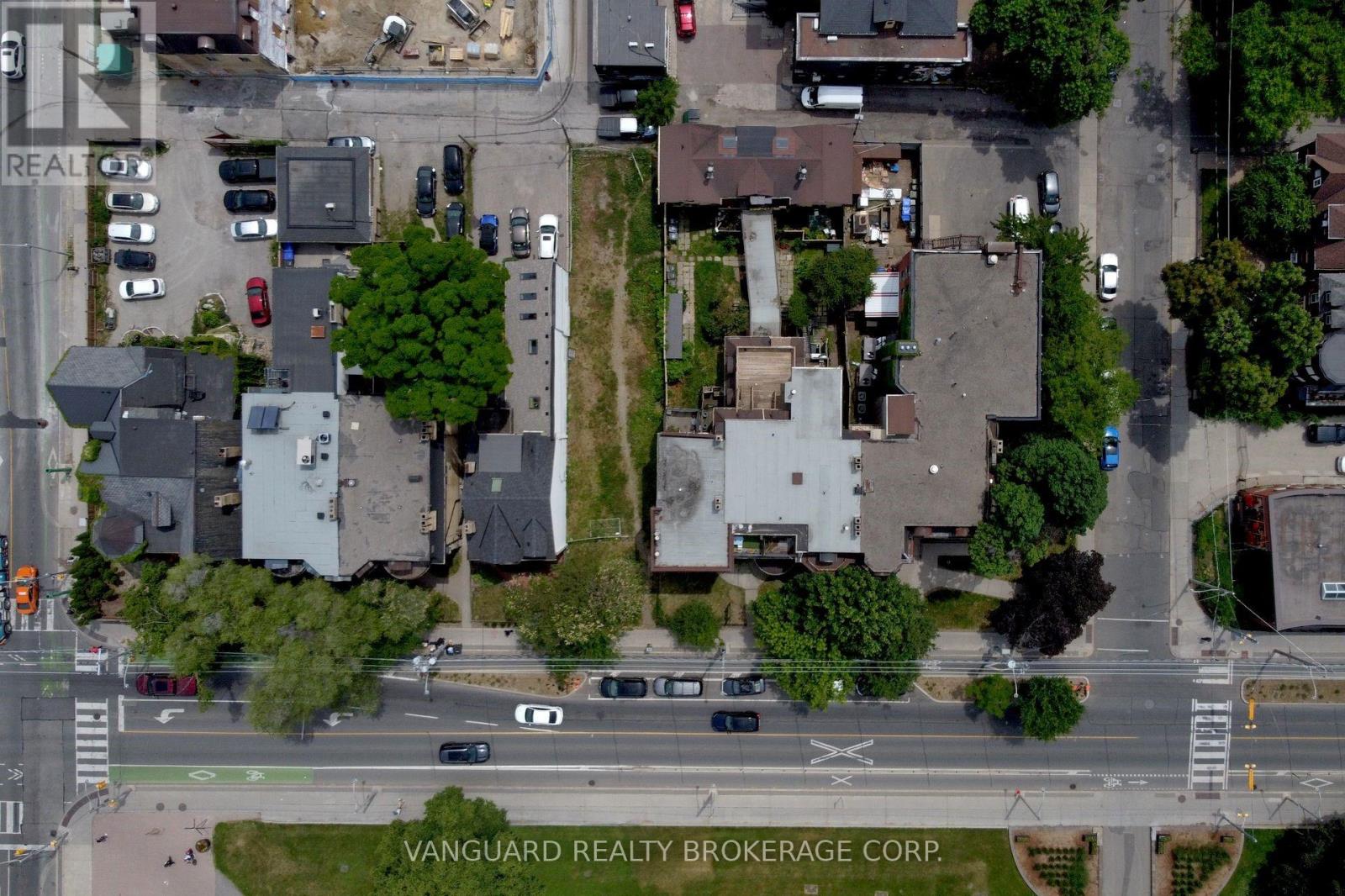 185 Gerrard Street E, Toronto (Moss Park), Ontario  M5A 2E5 - Photo 2 - C12229390