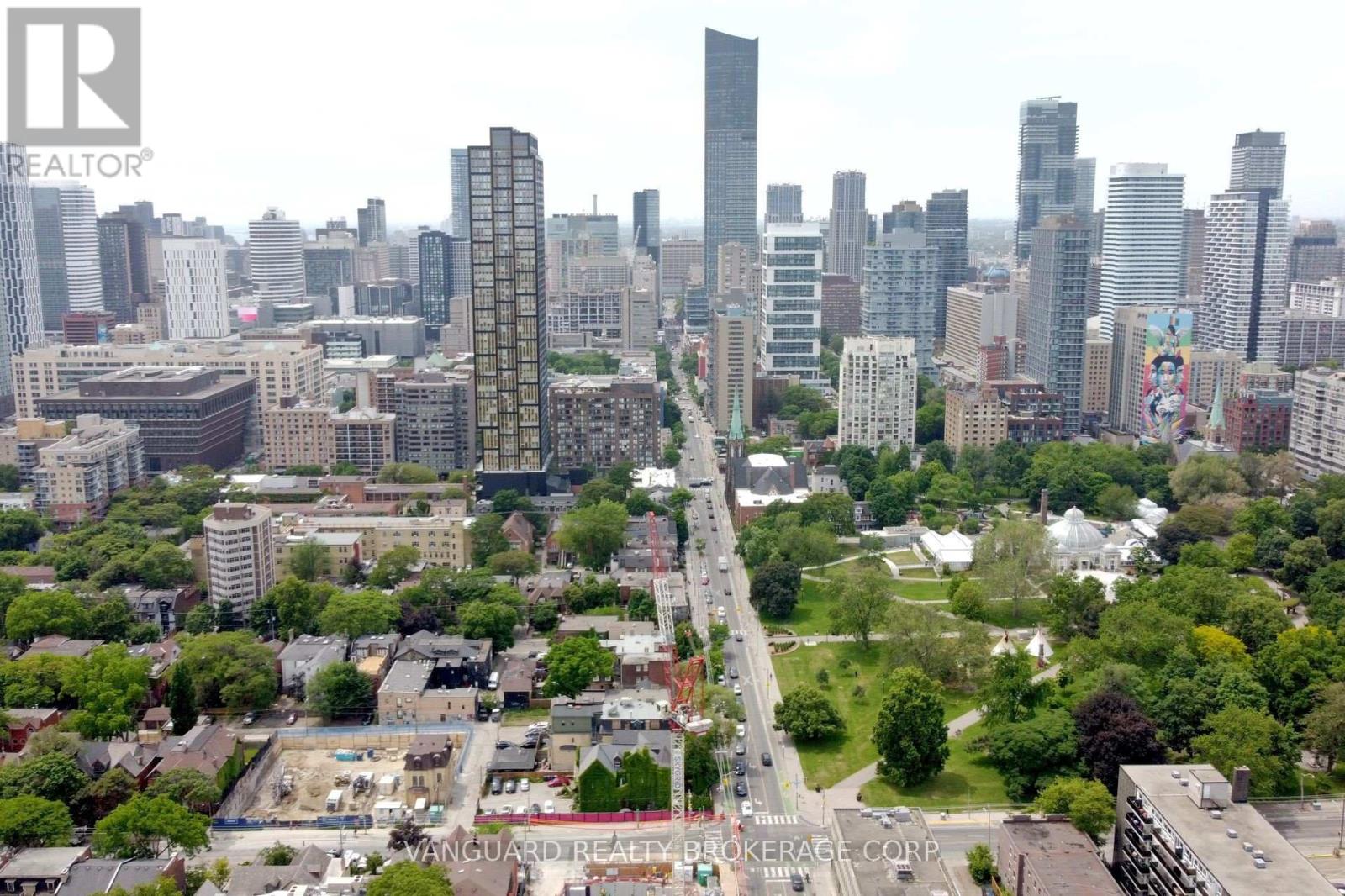 185 Gerrard Street E, Toronto (Moss Park), Ontario  M5A 2E5 - Photo 4 - C12229390