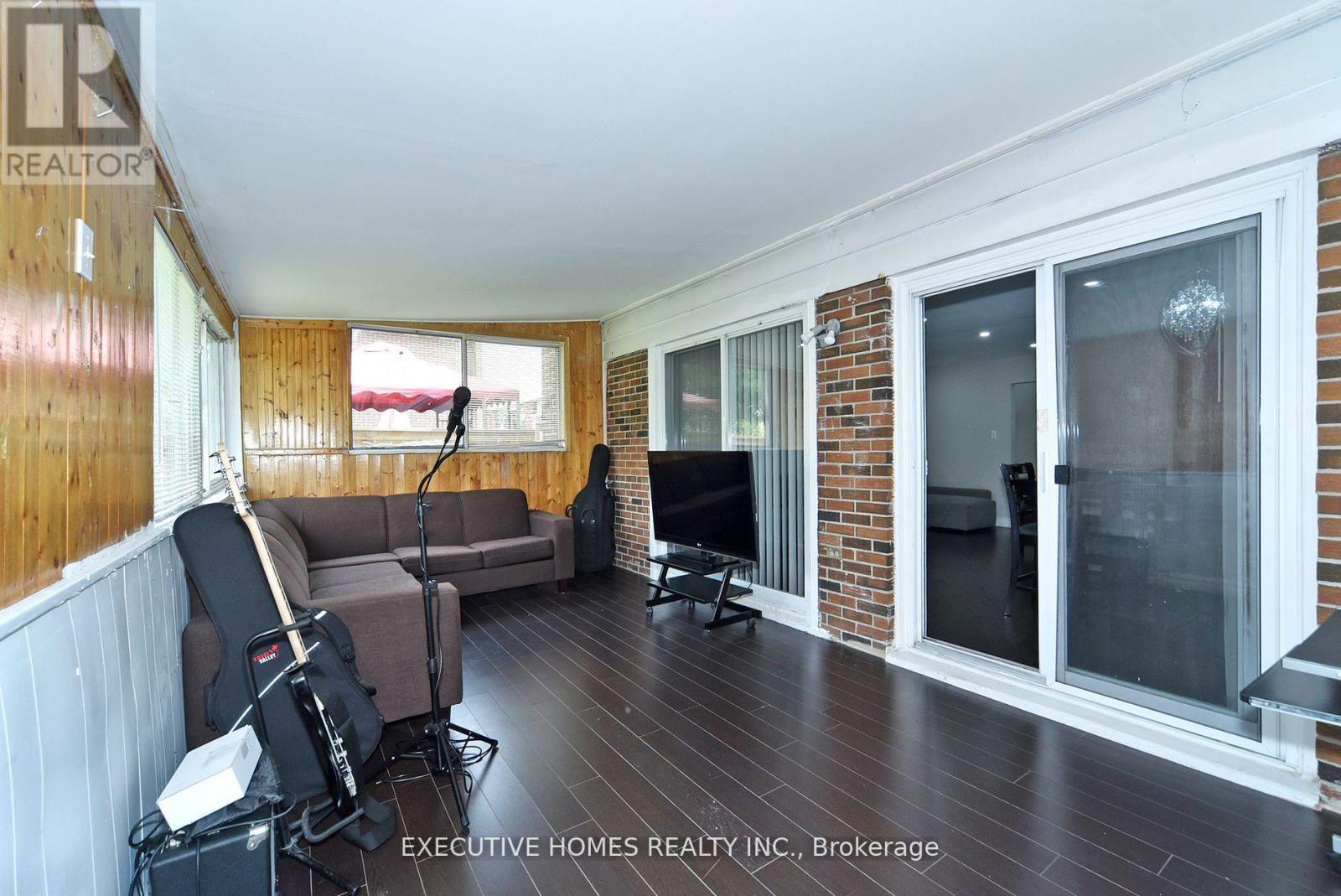 194 Braymore Boulevard, Toronto, Ontario  M1B 2G8 - Photo 12 - E12229275