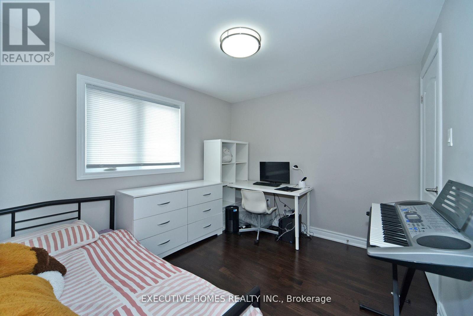 194 Braymore Boulevard, Toronto, Ontario  M1B 2G8 - Photo 14 - E12229275