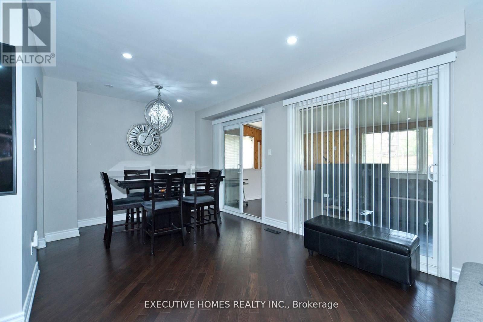 194 Braymore Boulevard, Toronto, Ontario  M1B 2G8 - Photo 8 - E12229275
