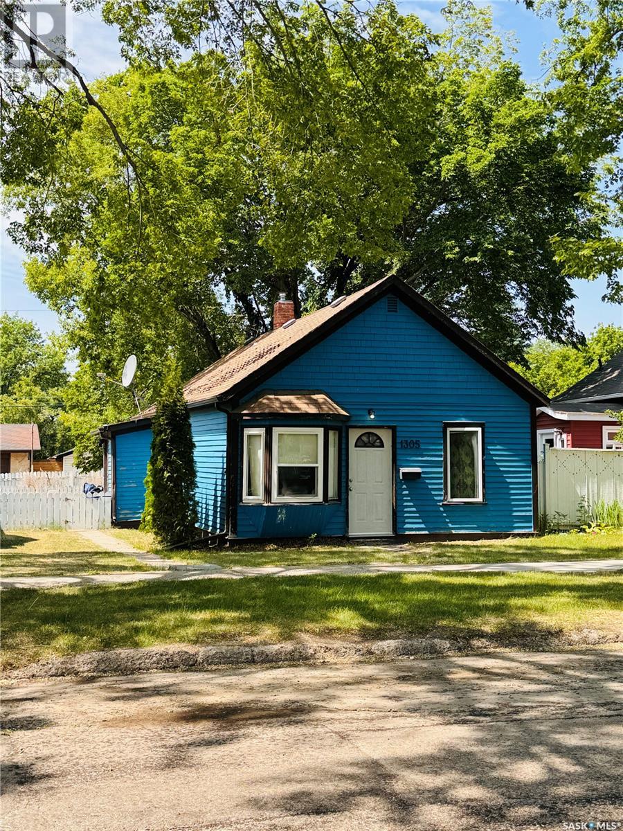 Property at 1305 G AVENUE N image 1