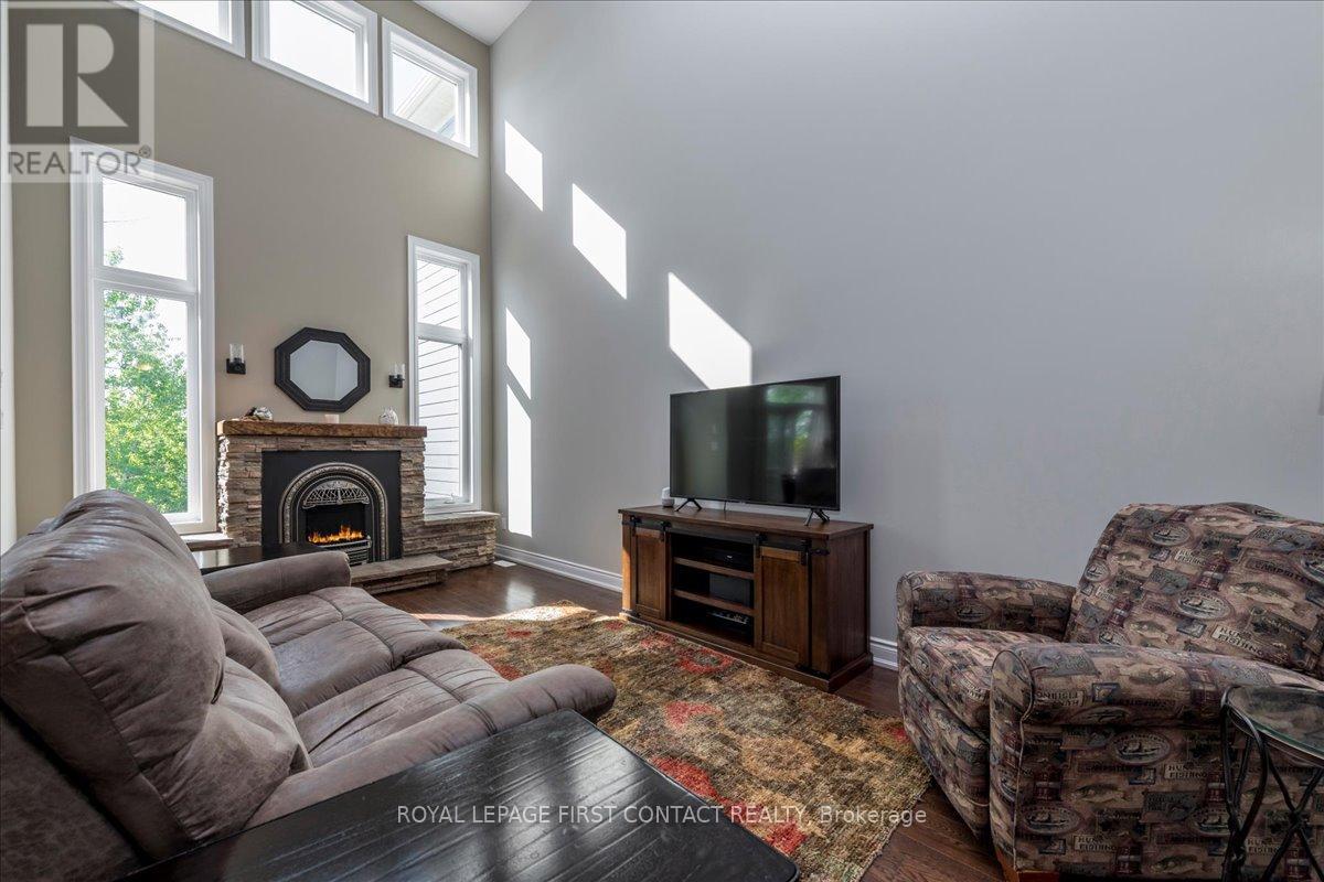 Property at 8 NAUTICAL LANE image 5