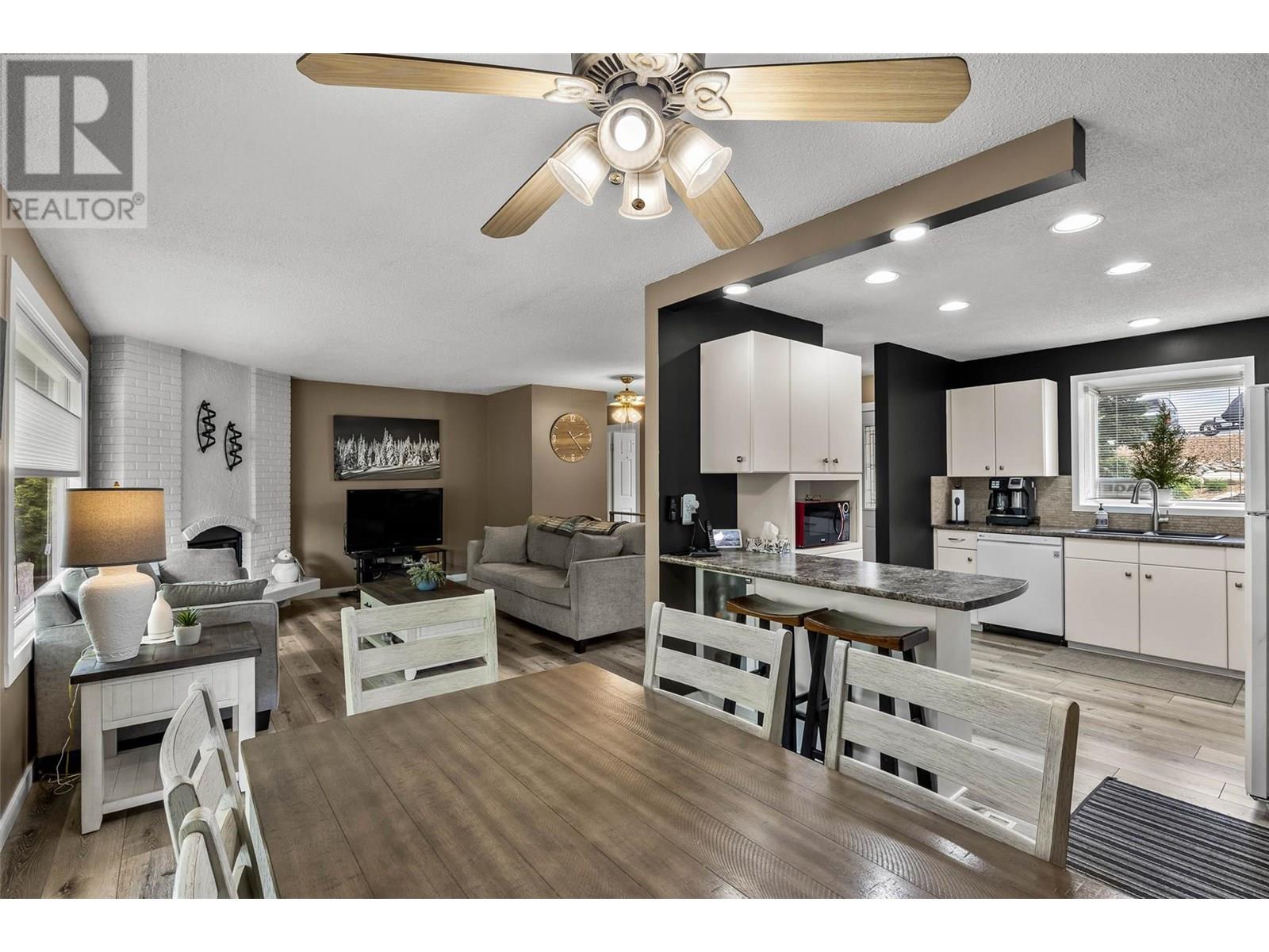 Property at 1197 HIGHRIDGE Drive image 3