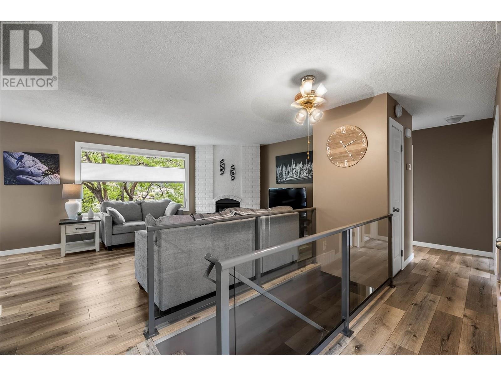 Property at 1197 HIGHRIDGE Drive image 4