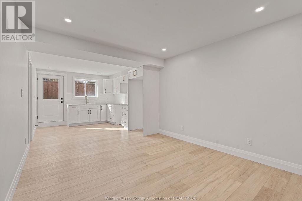 2611 Pillette Road, Windsor, Ontario  N8T 1P9 - Photo 24 - 25015437