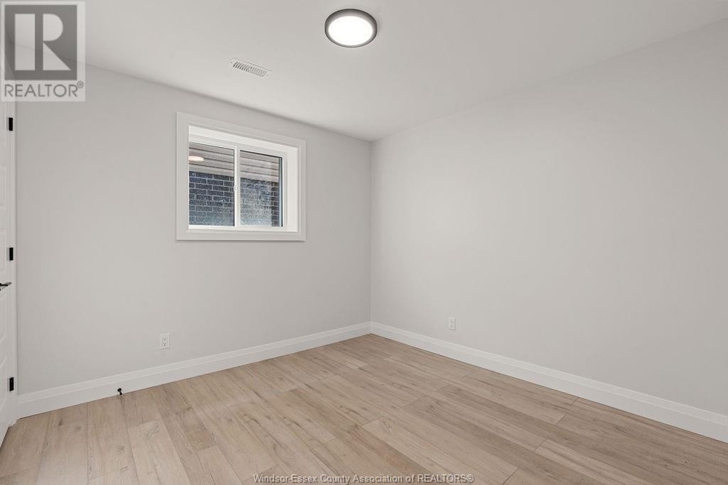 2611 Pillette Road, Windsor, Ontario  N8T 1P9 - Photo 27 - 25015437