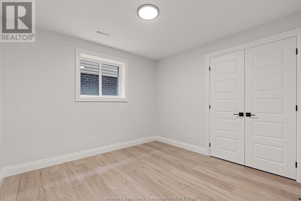 2611 Pillette Road, Windsor, Ontario  N8T 1P9 - Photo 29 - 25015437