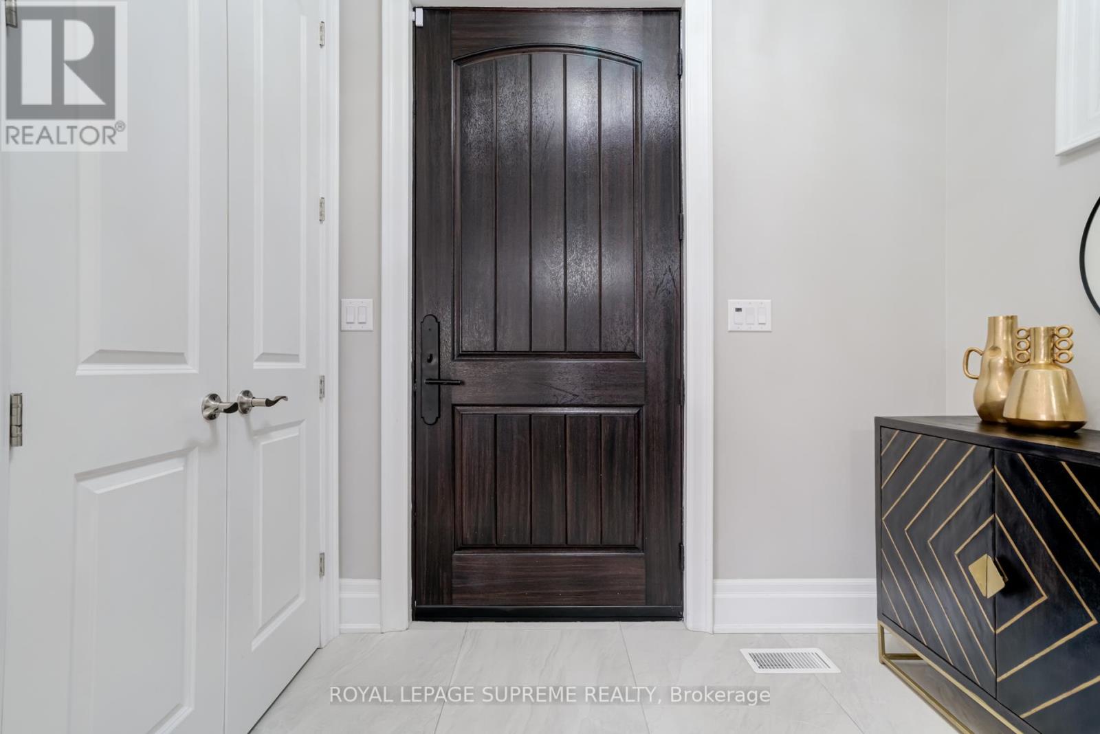 Property at 15 PARKCHESTER ROAD image 4