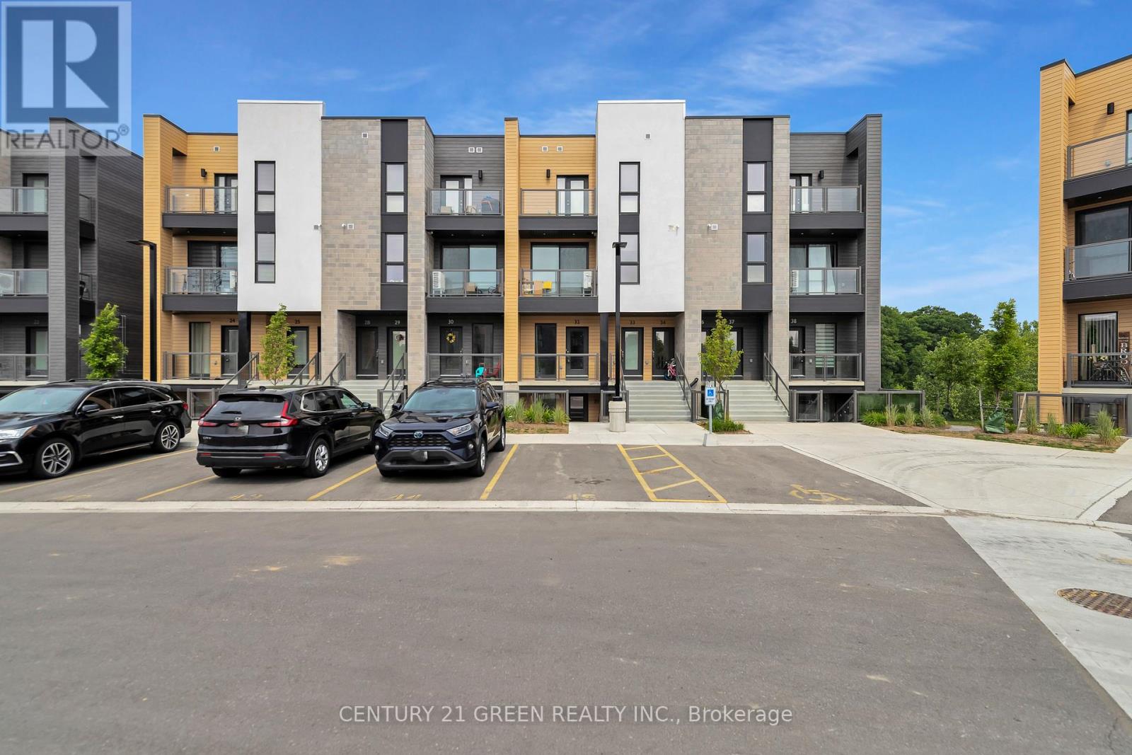 Property at 32 - 261 WOODBINE AVENUE image 1