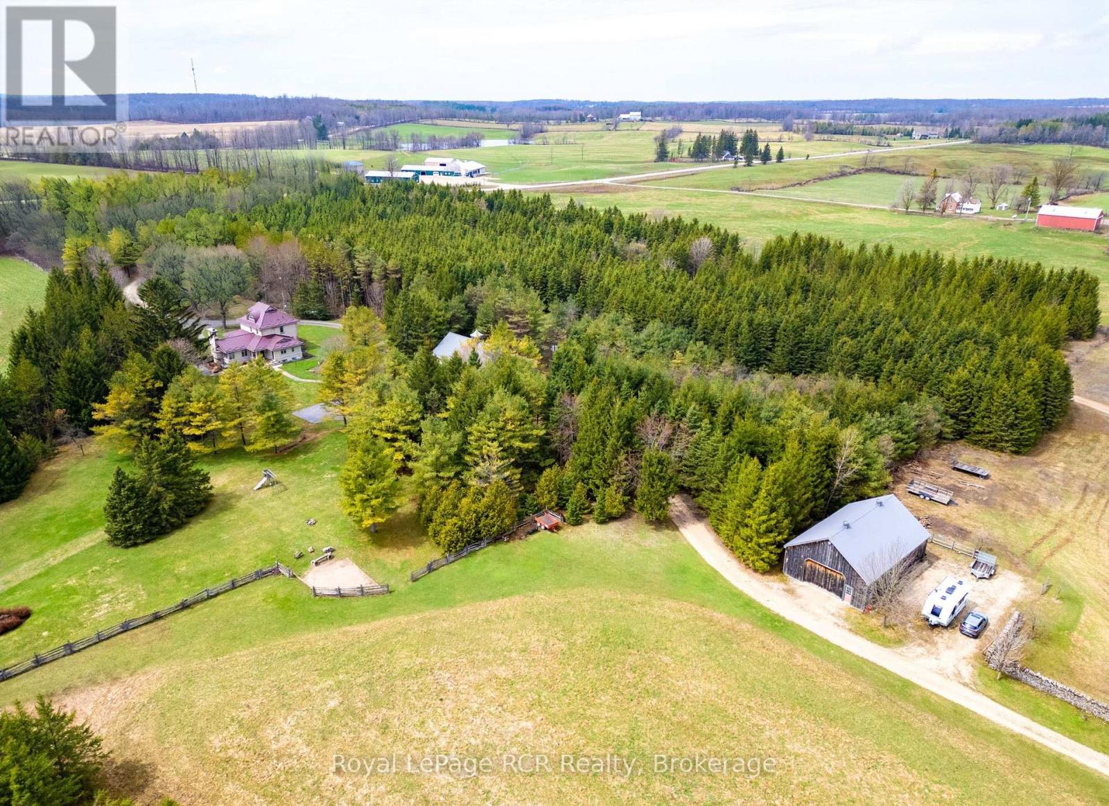 635317 Euphrasia-Holland Townline, Grey Highlands, Ontario  N0C 1H0 - Photo 2 - X12107695