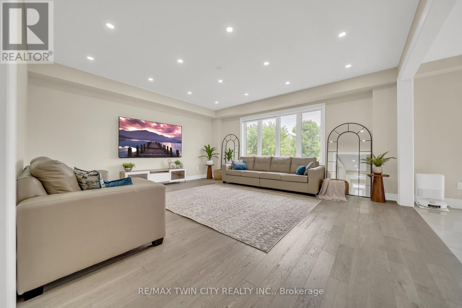 Property at 35 SANTO COURT image 3