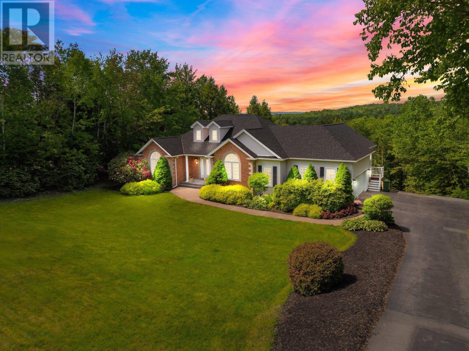 Property at 9 Glenmorren Court image 1