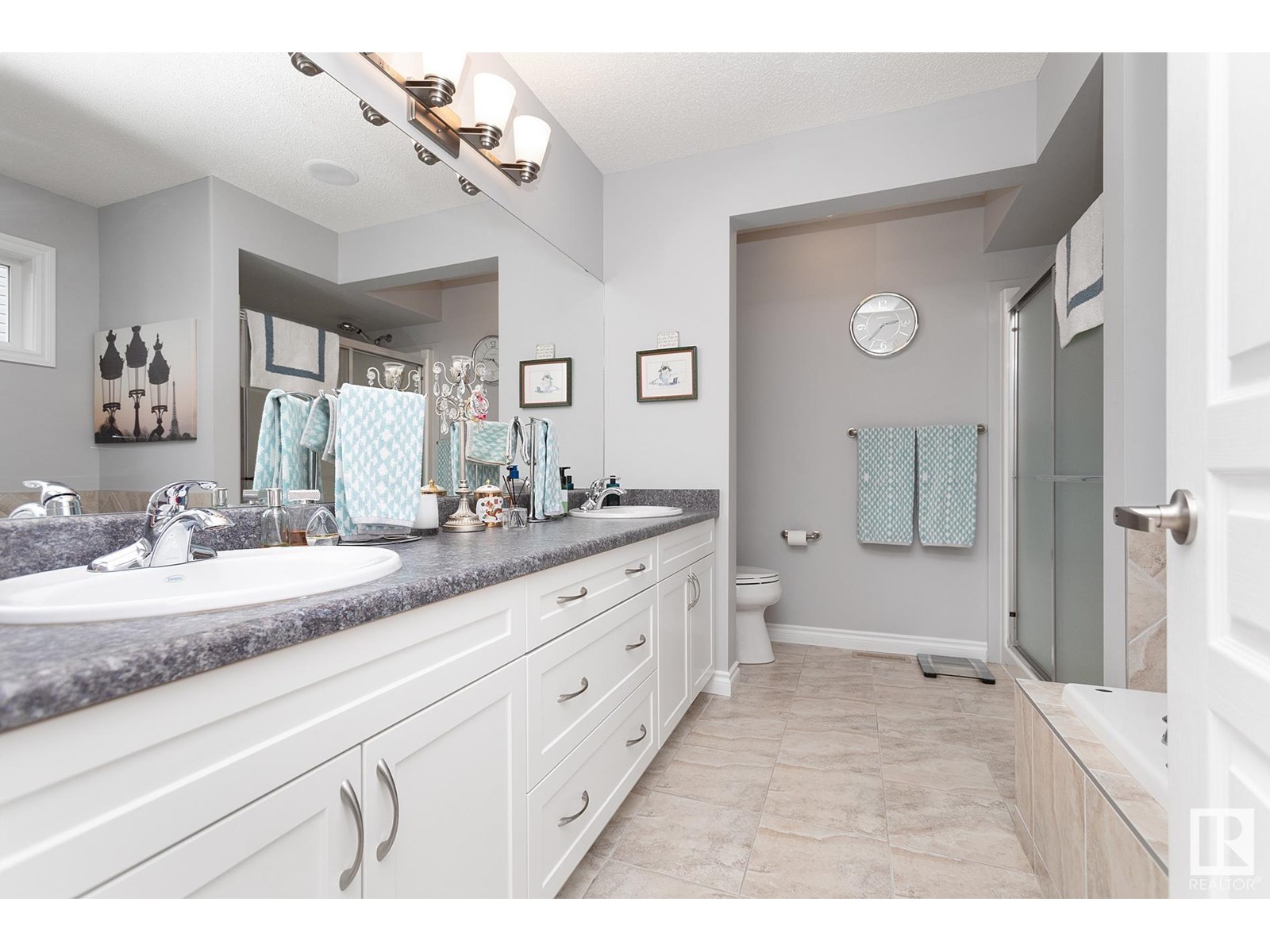 Property at 735 FOXTAIL CV image 4