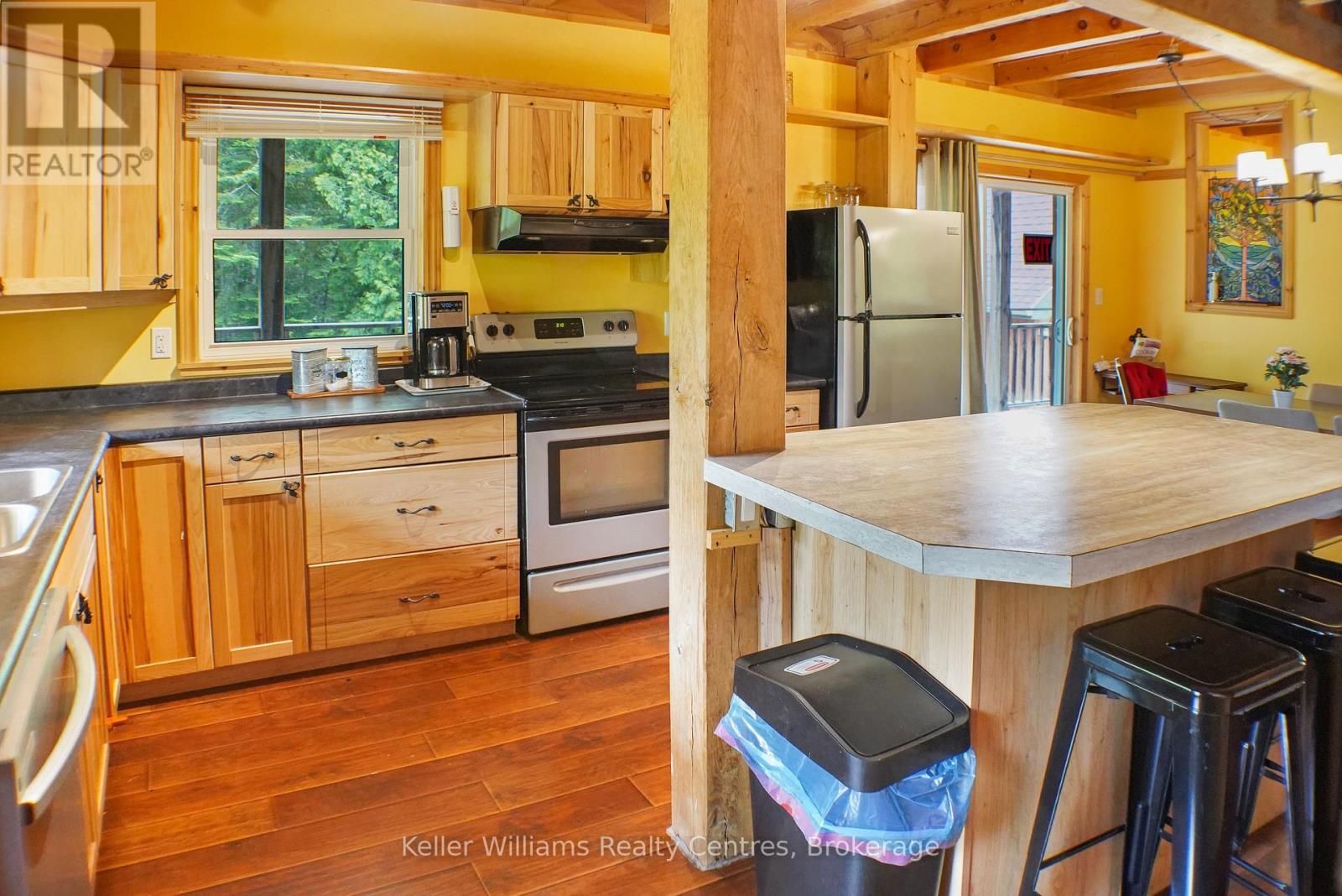 38 Devils Glen Road, Northern Bruce Peninsula, Ontario  N0H 2T0 - Photo 22 - X12099152