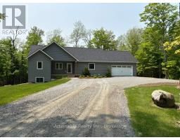 24 COLLINS COURT, Huntsville, Ontario