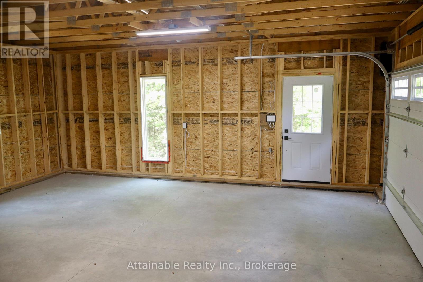24 Collins Court, Huntsville, Ontario  P0B 1M0 - Photo 12 - X12194781