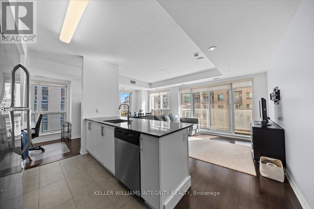 909 - 242 Rideau Street, Ottawa, Ontario  K1N 0B7 - Photo 12 - X12212085