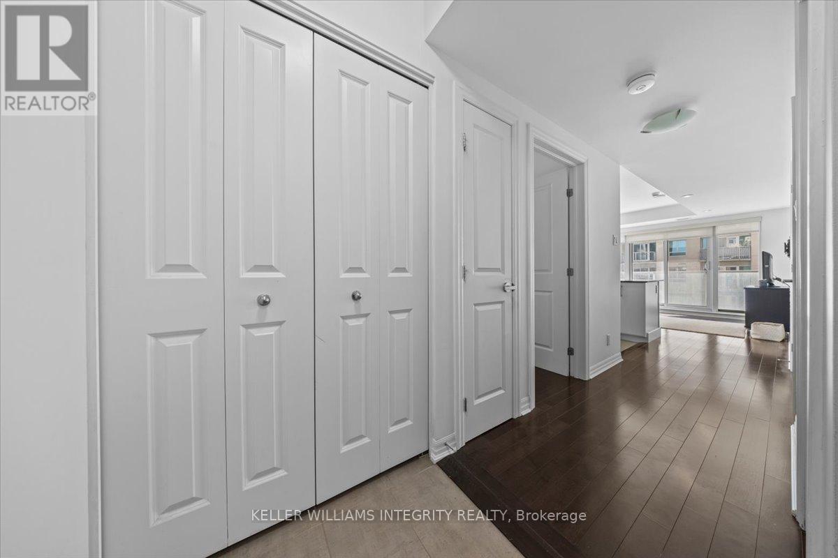 909 - 242 Rideau Street, Ottawa, Ontario  K1N 0B7 - Photo 3 - X12212085