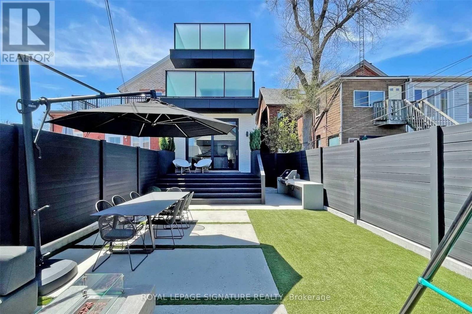 17 Lakeview Avenue, Toronto (Trinity-Bellwoods), Ontario  M6J 3B2 - Photo 14 - C12229626