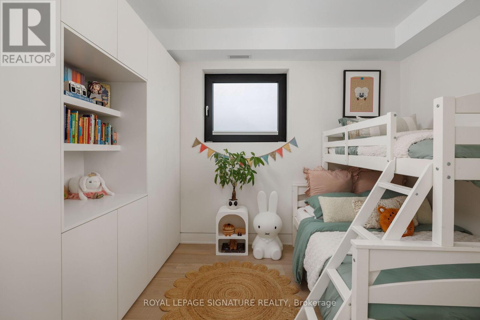 17 Lakeview Avenue, Toronto (Trinity-Bellwoods), Ontario  M6J 3B2 - Photo 27 - C12229626
