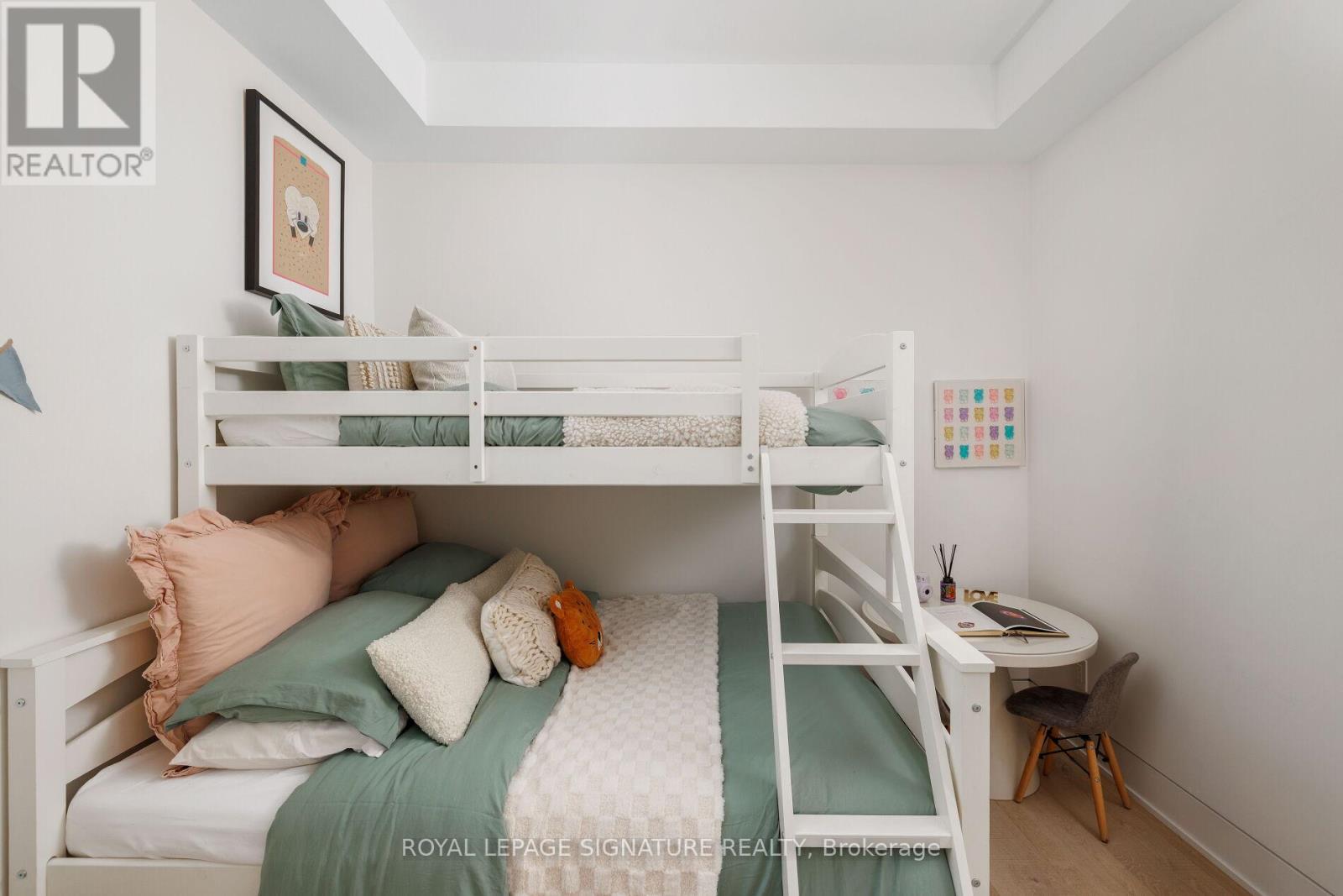 17 Lakeview Avenue, Toronto (Trinity-Bellwoods), Ontario  M6J 3B2 - Photo 28 - C12229626