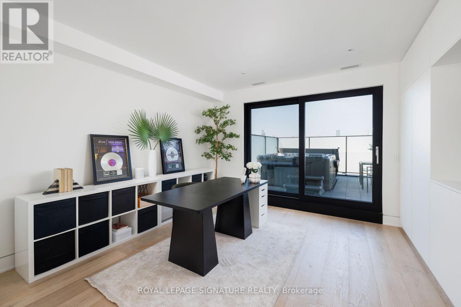 17 Lakeview Avenue, Toronto (Trinity-Bellwoods), Ontario  M6J 3B2 - Photo 32 - C12229626