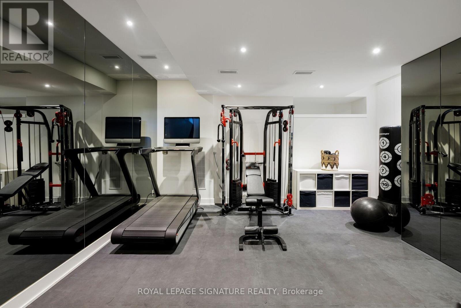 17 Lakeview Avenue, Toronto (Trinity-Bellwoods), Ontario  M6J 3B2 - Photo 37 - C12229626