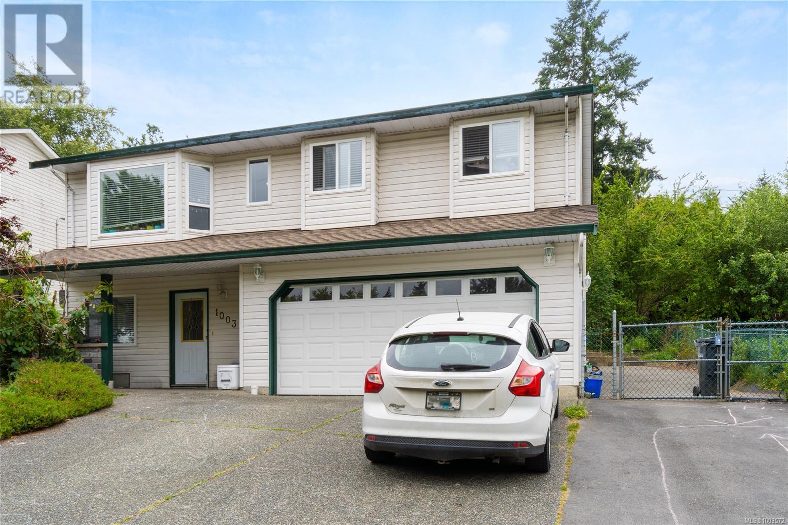 Property at 1003 Bramblewood Lane image 1