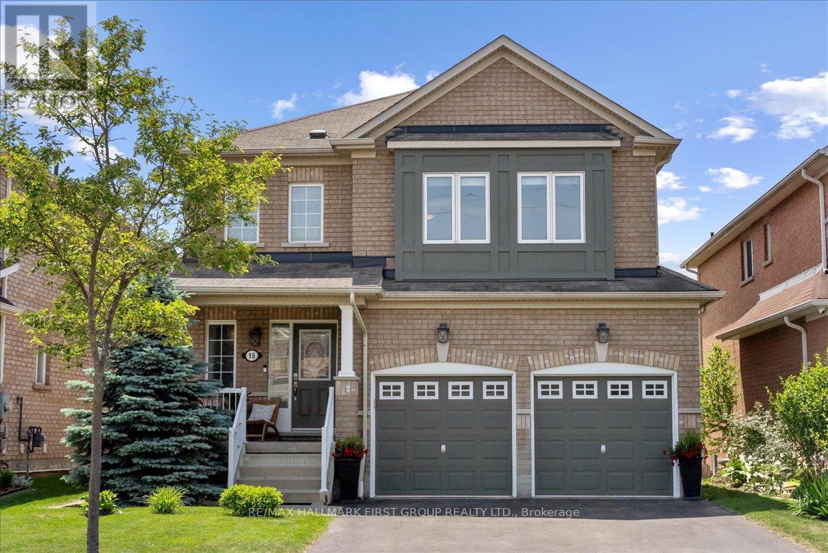 Property at 15 OCEANPEARL CRESCENT image 1