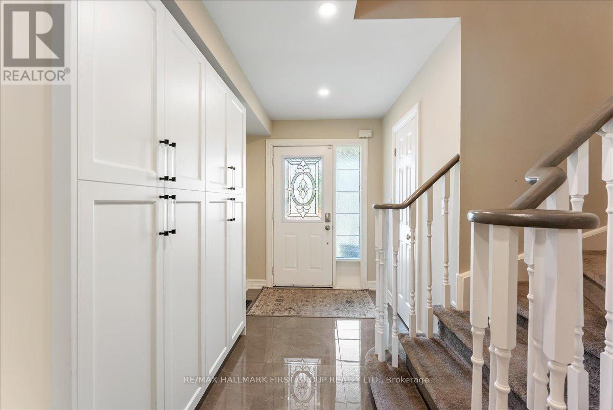 Property at 15 OCEANPEARL CRESCENT image 4