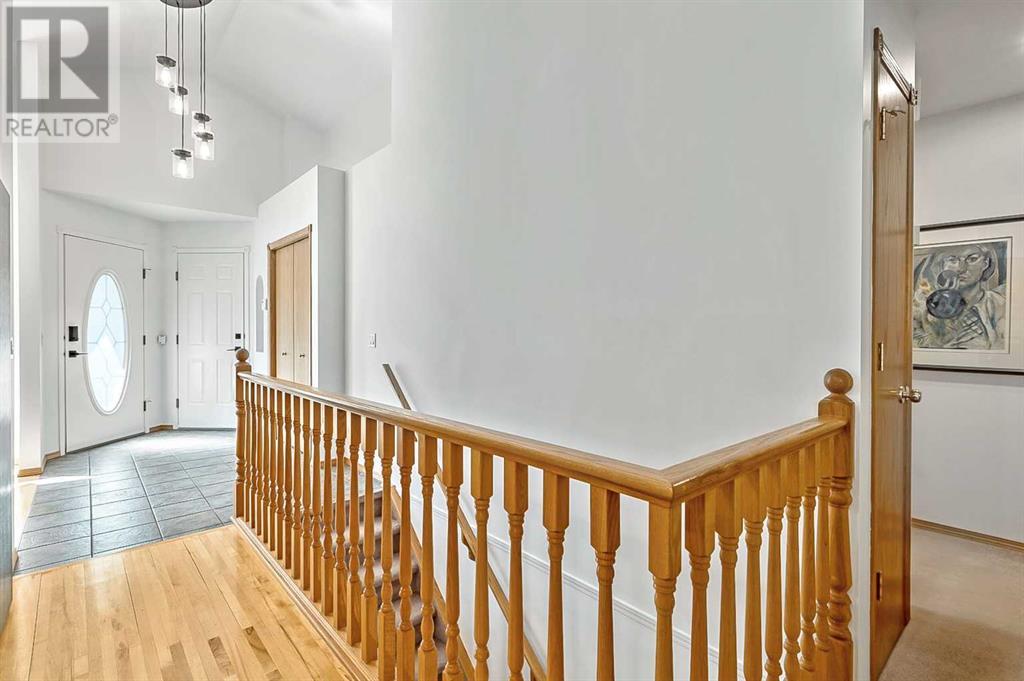Property at 48 Bridlewood Road SW image 4