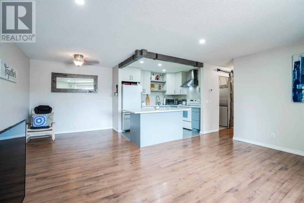 Property at 111 Cedar Springs Gardens SW image 3