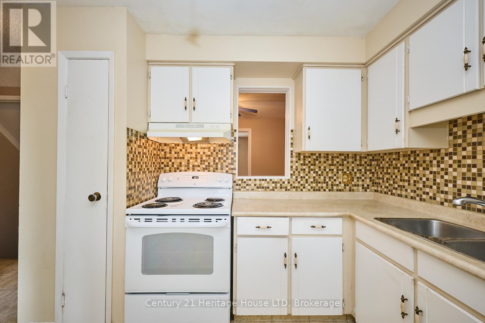 Property at 51 - 75 VENTURA DRIVE image 4