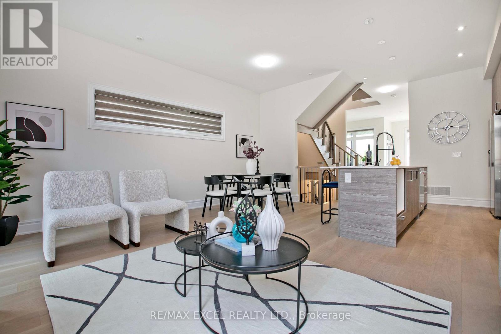Property at 17 CREDIT LANE image 5