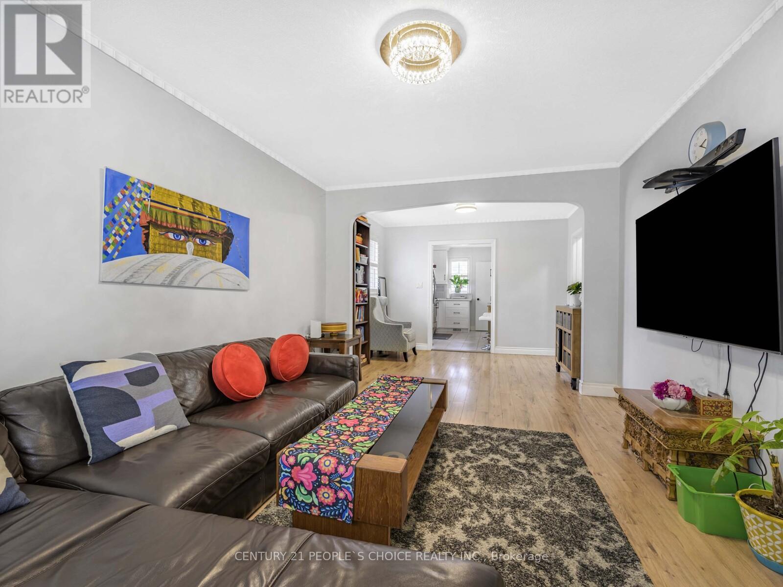 Property at 22 CHARTWELL ROAD image 3