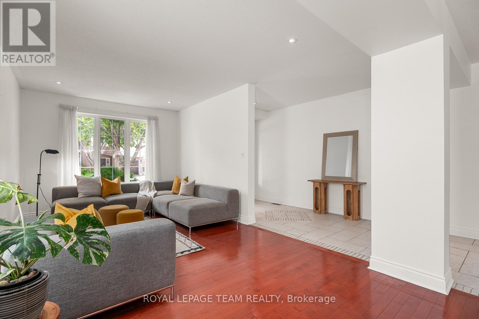 Property at 33 VALENCIA STREET image 3