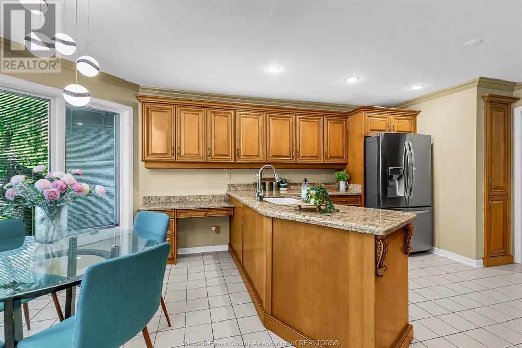 3463 Ancaster Court, Windsor, Ontario  N9E 4J5 - Photo 15 - 25015449