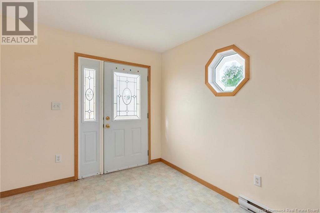 Property at 40 Green Briar Drive image 3
