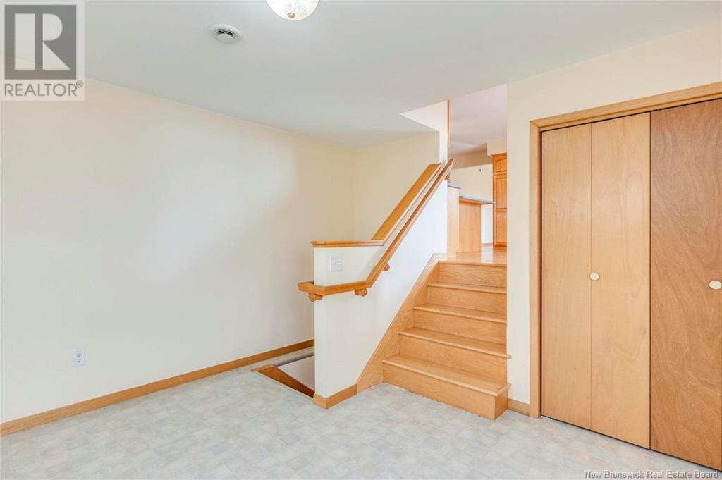 Property at 40 Green Briar Drive image 4