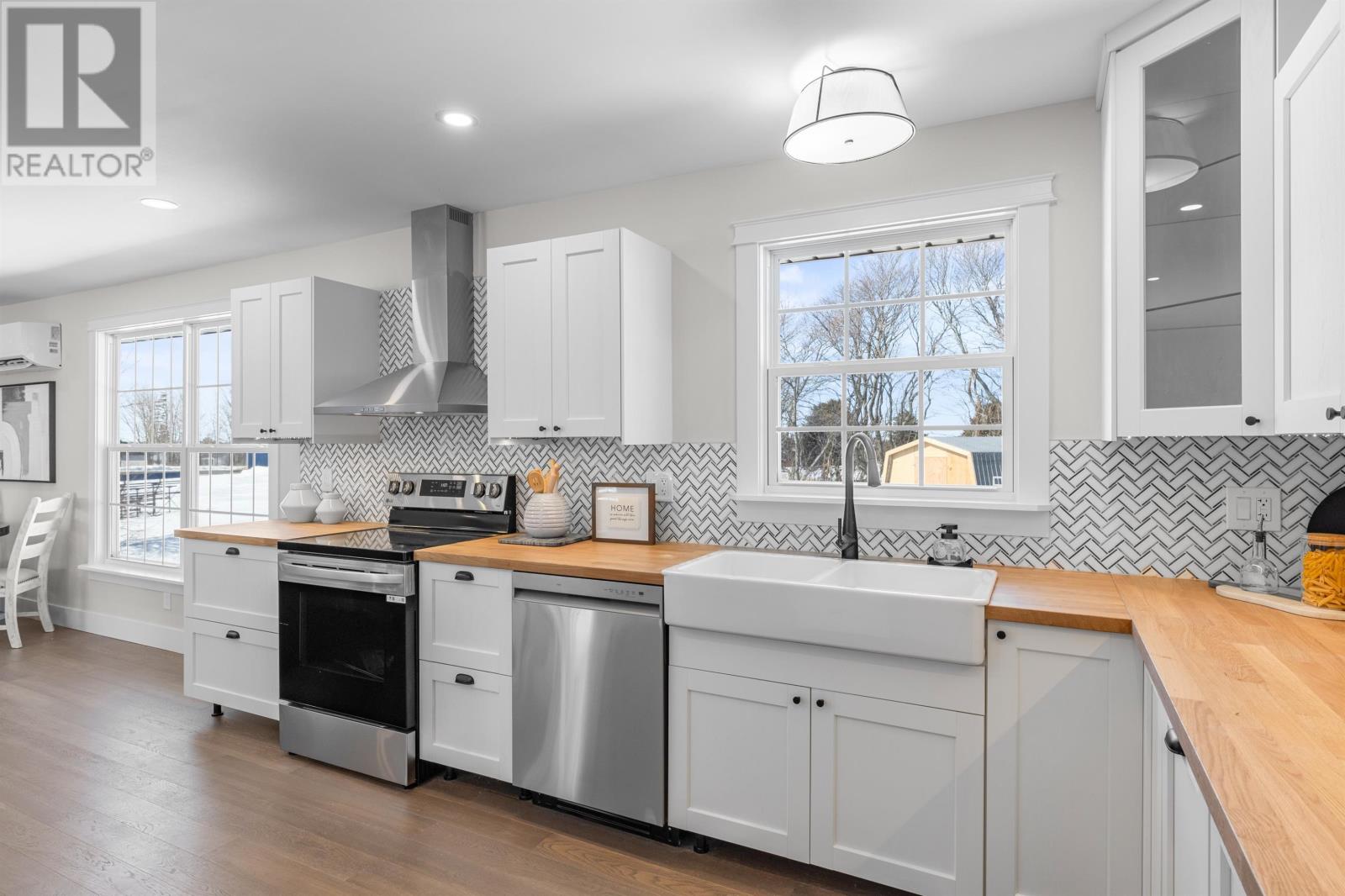 2089 Rte 1a, Central Bedeque, Prince Edward Island  C0B 1G0 - Photo 10 - 202515000