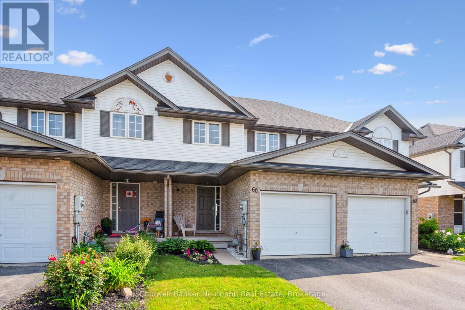 Property at 60 HASLER CRESCENT image 3