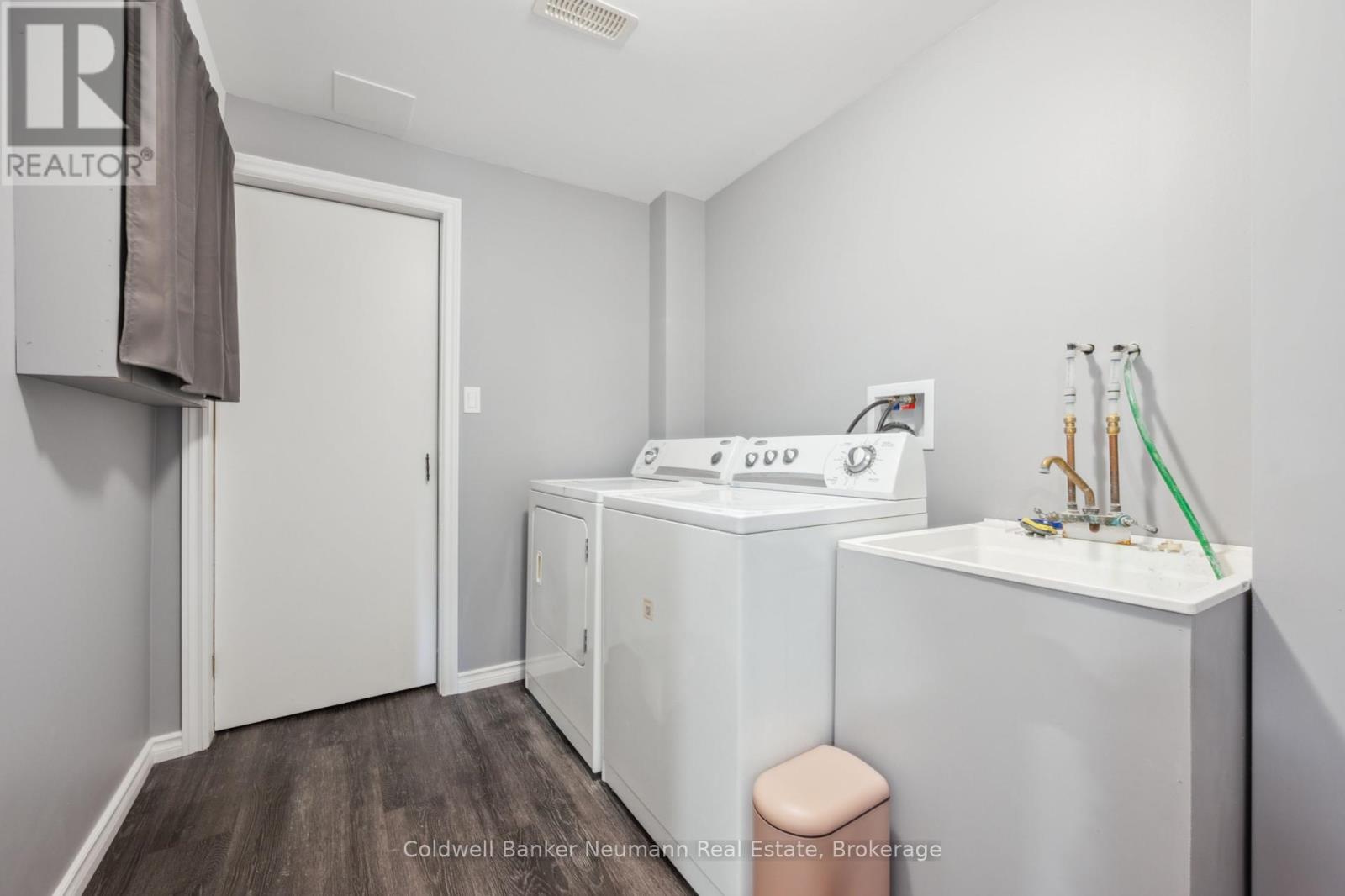 60 Hasler Crescent, Guelph, Ontario  N1L 0A3 - Photo 35 - X12229646