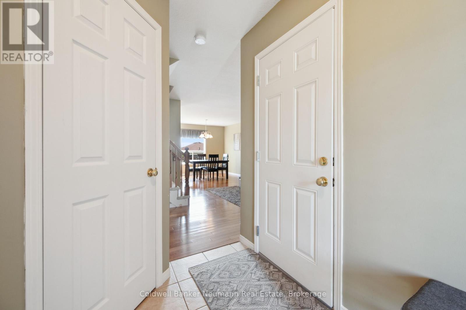 60 Hasler Crescent, Guelph, Ontario  N1L 0A3 - Photo 9 - X12229646