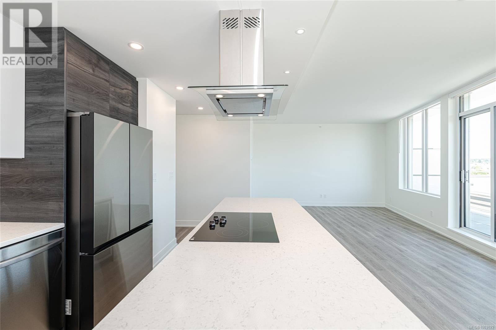 Property at 900 1628 Store St image 1