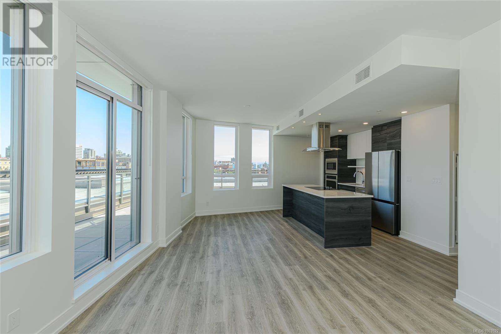 Property at 900 1628 Store St image 5